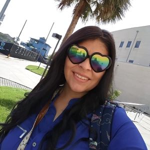 Meet your Posher, Sandra